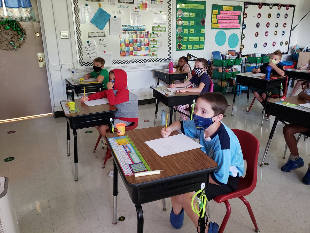 Karen Osborne tweet media