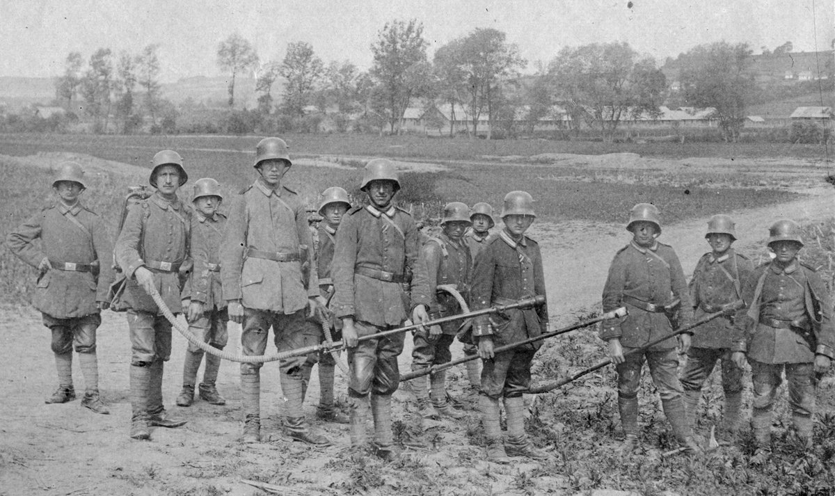 The flamethrower regiment used a shock troop of three or four flamethrowers for the "Crazy Chaps Tactic."