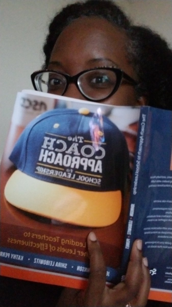 ReadwithARob's tweet image. @KathyPerret look what came in today 🤓🤓 #EduCoach #PrincipalProject #LeadLap