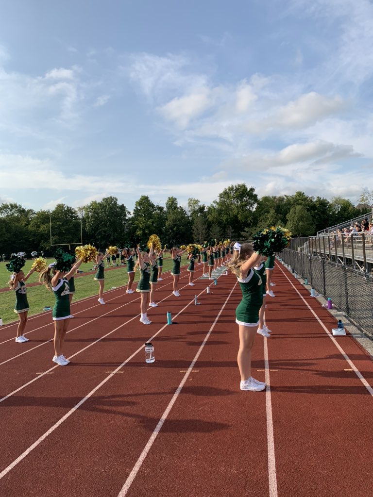 GMSCeltics's tweet image. The 8th grade gridiron Celts scored early &amp;amp; often on their way to a 40-14 victory over Worthington McCord tonight up on Avery Rd.! A beautiful night to cheer on the Celtics! Keep it rollin’, boys!🏈🙌🏼🏈🙌🏼
