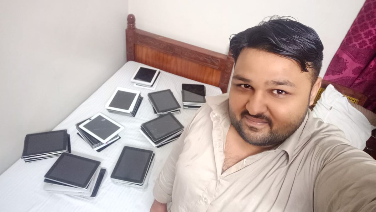 NaeemSa09900420's tweet photo. @appletech752  thank you my friend you  are great i have done ipad 2 ,3 ,and 4 (300) pieces with arduino uno with the help off apple tech 752 he is a great man he helps me last night in dm
 Thank you from AppleTechPK Naeem Sadiq
And also thank you @ifpdz_official  To help me https://t.co/FoCos6P4VE