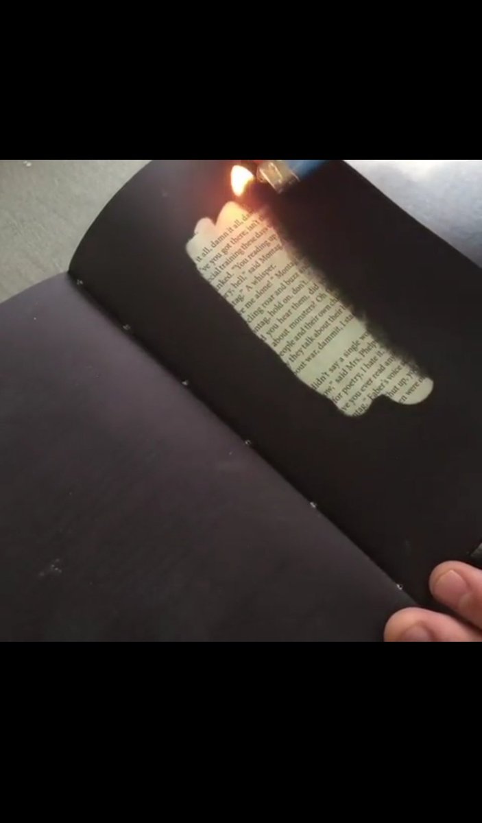 cetrion04's tweet photo. Hayatımda gördüğüm en iyi kitap baskıları #fahrenheit451 #kurkmantolumadonna #kuyucaklıyusuf #sabahattinali #raybradbury #timhamilton https://t.co/CJKYFmI6Ww
