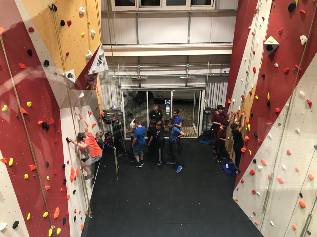 #shiplakewelsh #shiplakeyear9 testing themselves with a night of climbing and camping.