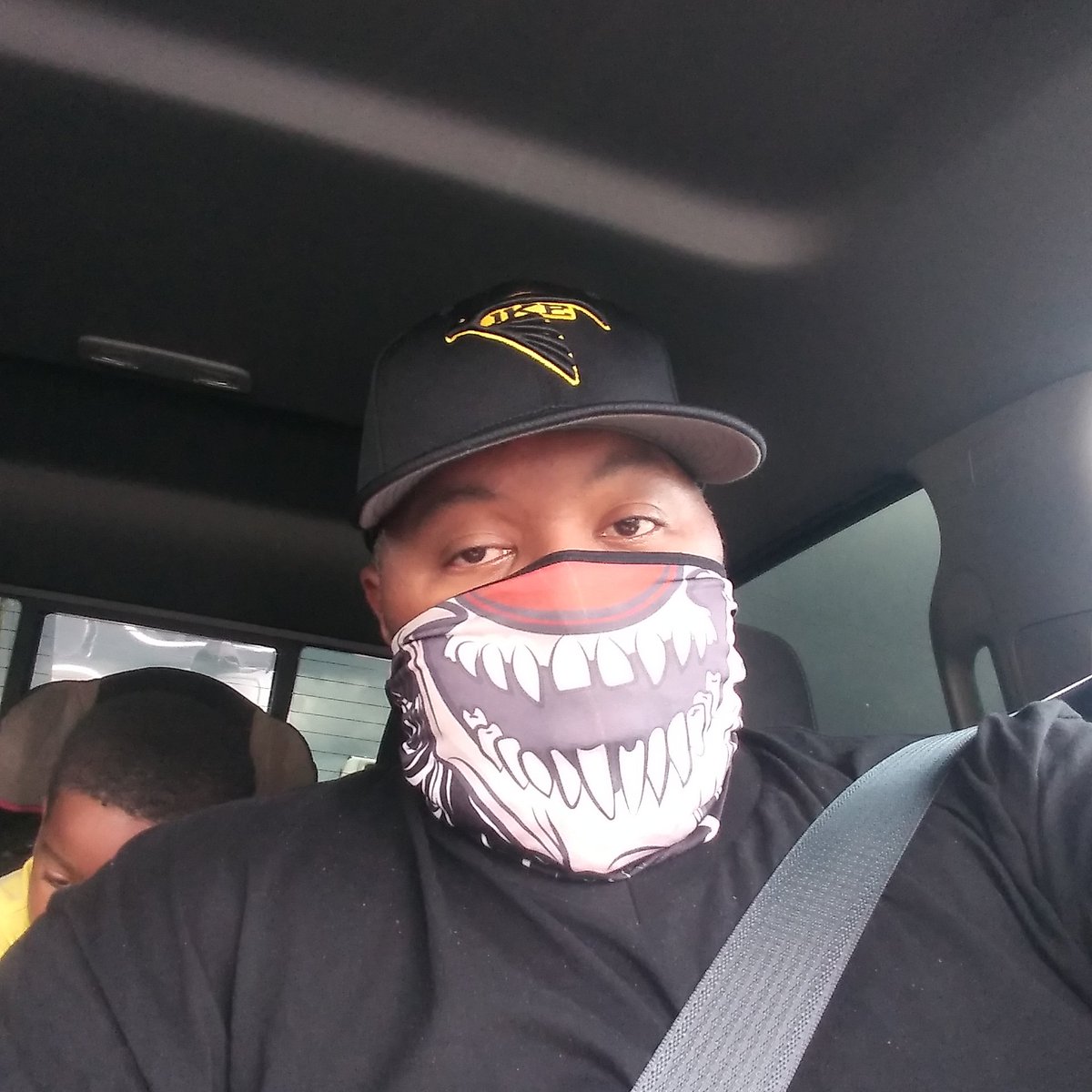 King_Bean5's tweet photo. Always gone rep its in my blood! #BigIKE #BlackNGold #Co99 @EisenhowerFB https://t.co/Oji9nnfINe