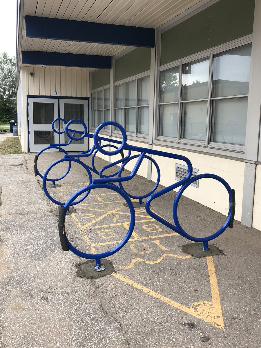 Starting to look sharp here <a href="/PAS_South/">PAS South</a> with our new bike racks. Outdoor classroom will be ready to go tomorrow! <a href="/maclellan2/">Susan Maclellan</a> <a href="/KAEdwards1/">K A Edwards🇺🇦</a>