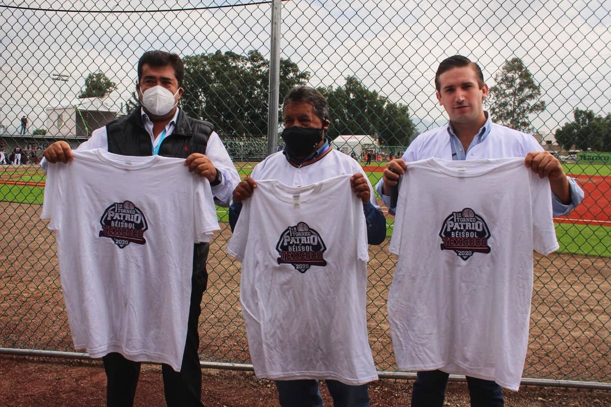 PedrohacesO's tweet photo. Qué gusto inaugurar el 1°Torneo Patrio de Béisbol #Texcoco2020, junto a mi hermano, el Senador @higinio_mtz. Con todas las medidas sanitarias, se jugarán grandes encuentros entre 4 equipos de la Liga Mexicana.

¡Apoyar el deporte es HACER PATRIA! 🇲🇽⚾ https://t.co/xpX1scDRwv