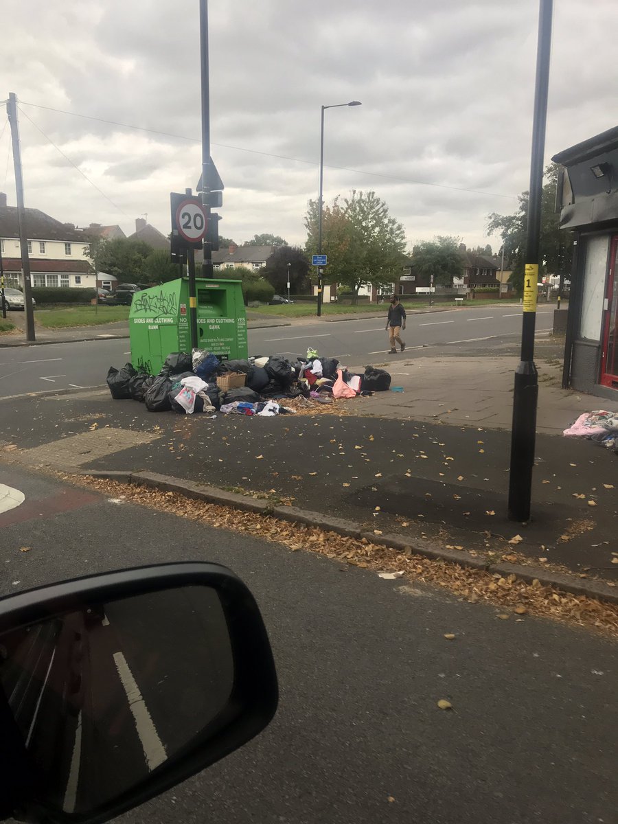 CHETWYND ROAD, B8 WARD END <a href="/BCC_Help/">BCC Customer Service</a> please can you help us make our area beautiful again <a href="/BhamCityCouncil/">Birmingham City Council</a> <a href="/AlumRockCF/">ARCF</a>