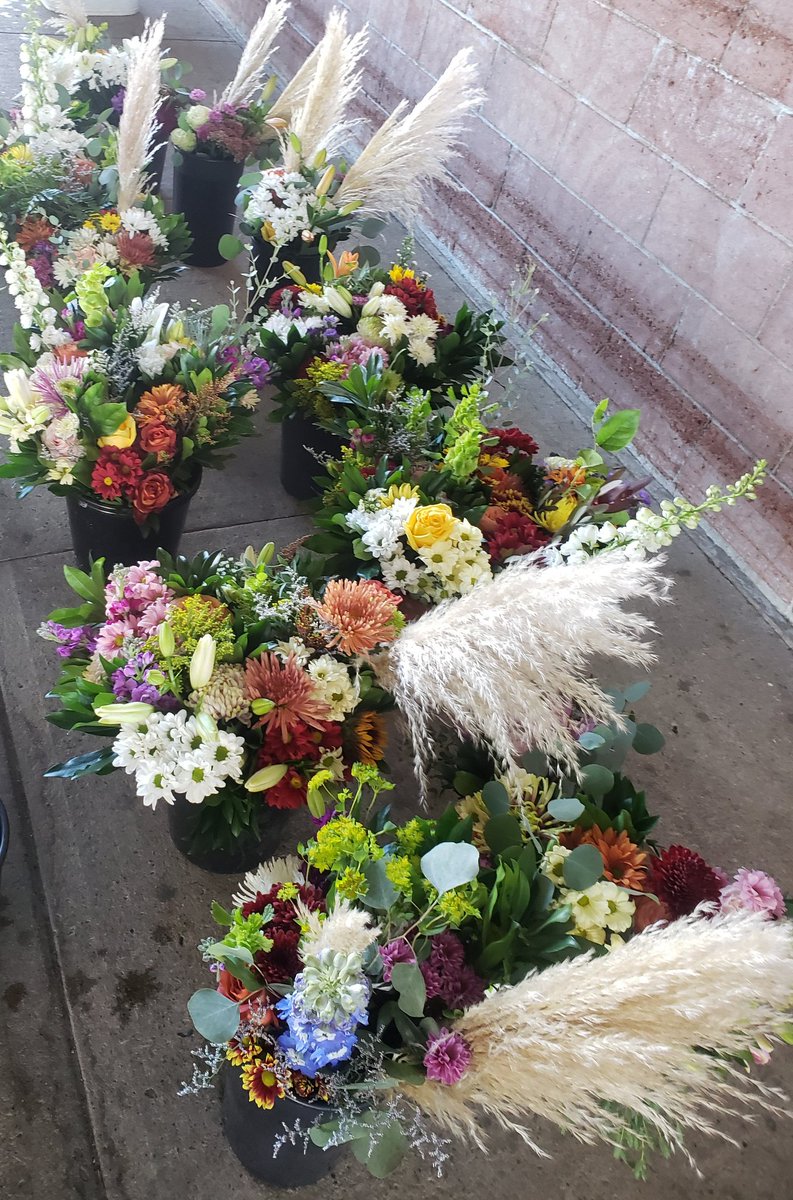 cleanmachineMH's tweet image. Tilted Tulip your bouquets were beautiful and we thank you for reaching out to show how many poeple care in our amazing community.  #medhat #SuicidePrevention #SuicideAwareness