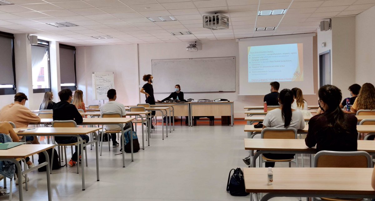 #FORMATION | Le <a href="/SANTE_TAT/">Tutorat Toulouse</a> forme l’ensemble de ses tuteurs pour l’année à venir . Au programme: présentation de l’asso, de leurs rôles au sein du Tutorat, et de l’accompagnement des étudiants en #PACES, #PASS et #LAS 🎓
Merci pour leur engagement 🤗