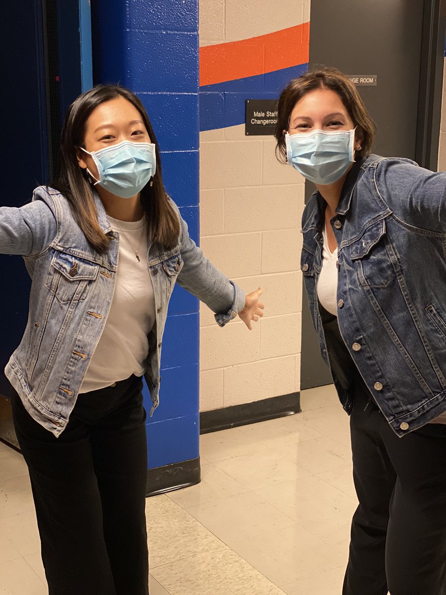 Unplanned twinning with <a href="/nsgcooper/">N. Cooper</a> today! #denimjacket #whitetee #blackpants