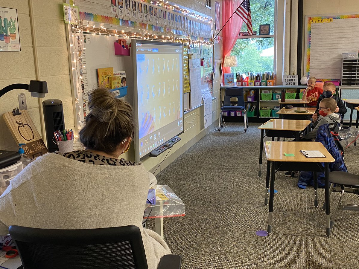 #parkhillproud #rennerrocks Teaching &amp; Learning: in-person and online, our students and staff are amazing.