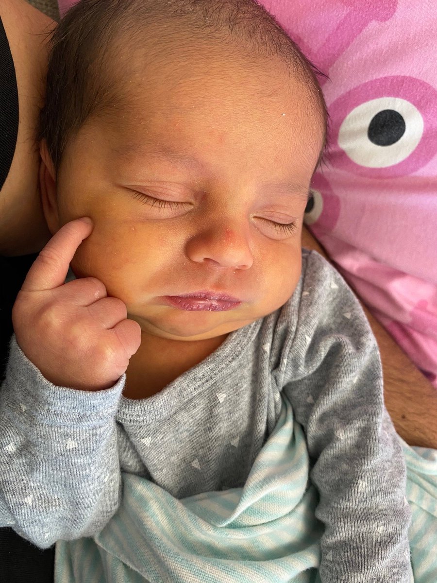 We are so excited to welcome our latest Acu-baby into the world, Xavier Nash! Huge congrats to our very own Des and his lovely family for their newest edition. Xavier is gorgeous, and we can't wait for baby cuddles in the office! 👶❤️