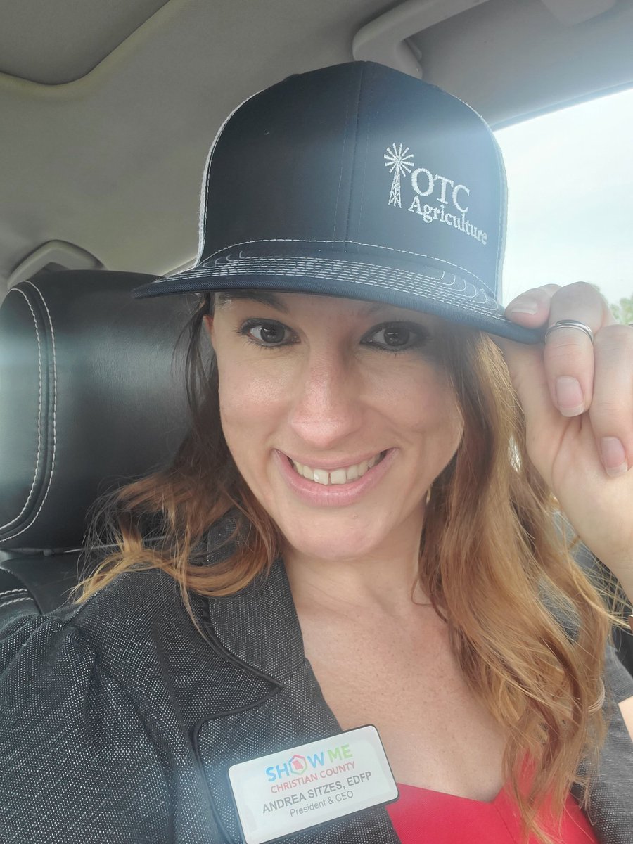 Celebrating the 5 new 🐮 and 🐑 that now have a home @OTC_RVC! Great job <a href="/CliffDavisMO/">Cliff Davis</a>! "I believe in the future of agriculture!" #AgEd #farmgirlatheart