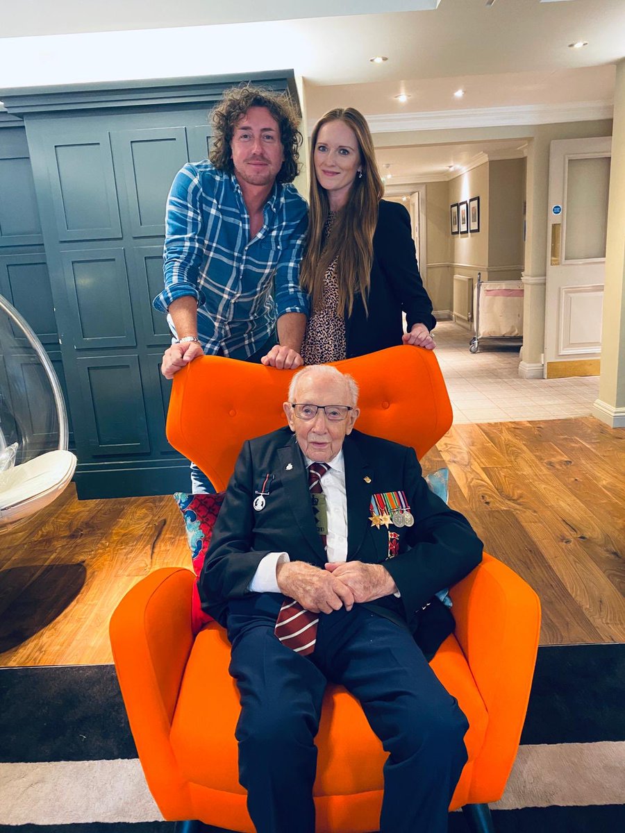 Ryan Sidebottom 🏏 (@ryansidebottom) on Twitter photo What a wonderful day meeting this inspirational legend <a href="/captaintommoore/">Captain Sir Tom Moore</a> so lovely to chat about his love of cricket & all the amazing work for the NHS and other charities to raise vital funds.
Feel so lucky to have met him ☘️ and both proud Yorkshire men! <a href="/RuddingPark/">Rudding Park Hotel</a> What a wonderful day meeting this inspirational legend <a href="/captaintommoore/">Captain Sir Tom Moore</a> so lovely to chat about his love of cricket & all the amazing work for the NHS and other charities to raise vital funds.
Feel so lucky to have met him ☘️ and both proud Yorkshire men! <a href="/RuddingPark/">Rudding Park Hotel</a>