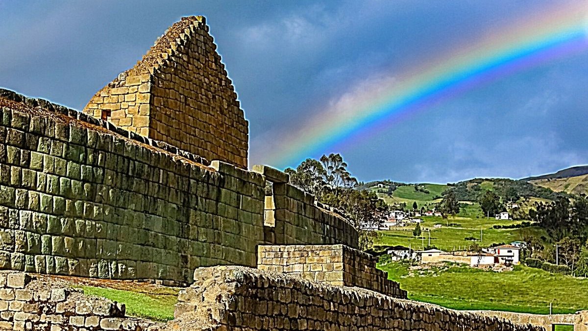 HappyGringo's tweet photo. Peru´s Inca Trail is world-famous, but what many tourists don’t realize is that in the south of #Ecuador it is also possible to trek part of this ancient Inca trail Contact us if you want to plan your next vacation to the Ecuadorian Inca trails https://t.co/Jf8sQSyjYl
#IncaTrails https://t.co/vRMbOgg2KL