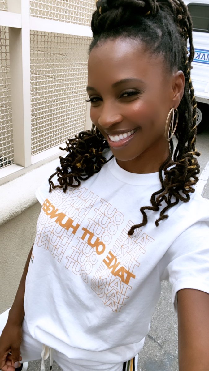 shanolahampton's tweet photo. Like my T-shirt? September is Hunger Action Month and to show my support, I’ve teamed up with @FeedingAmerica to highlight the importance of supporting our neighbors in need when they are most vulnerable. You can help by visiting https://t.co/XLHBRu2X8S #HungerActionMonth https://t.co/cWXJNTt5uy