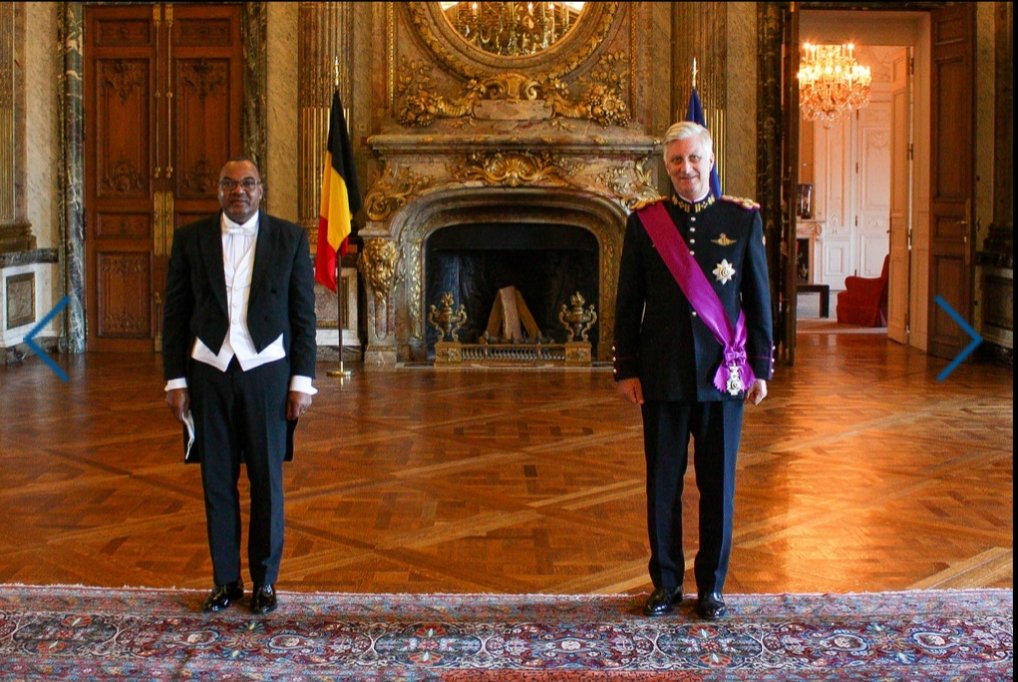 datcha_ribeiro's tweet photo. King Philippe of Belgium today received the credentials of Mário de Azevedo Constantino, new Ambassador of Angola in Belgium
@redaconews @albcontact @LadyAgri @ABuscardini https://t.co/GJe0v6xjdm