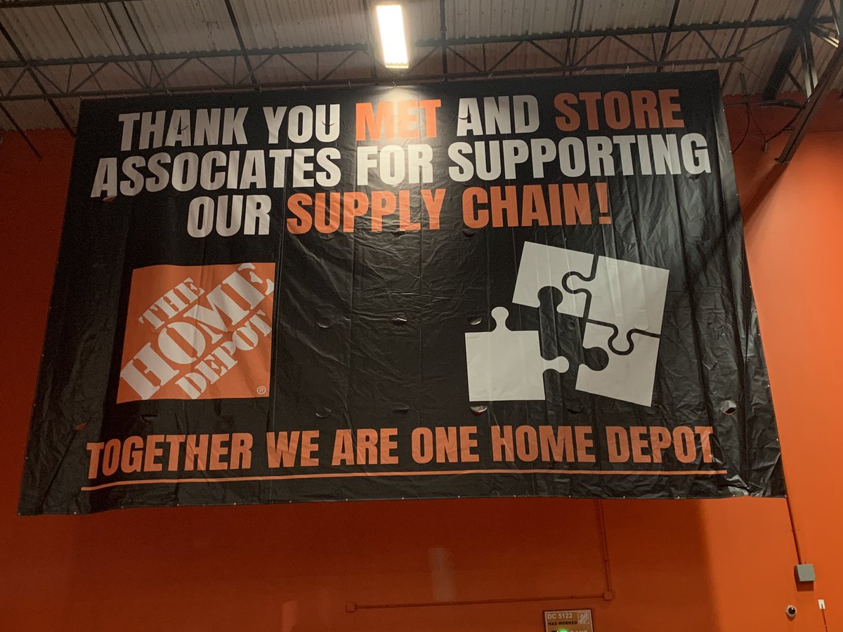 We are very grateful for our support from MET, but our maintenance associates? First class! Looks good gentlemen! 💪🏾👏🏾 <a href="/JahidWTHD/">Jahid Sr</a>