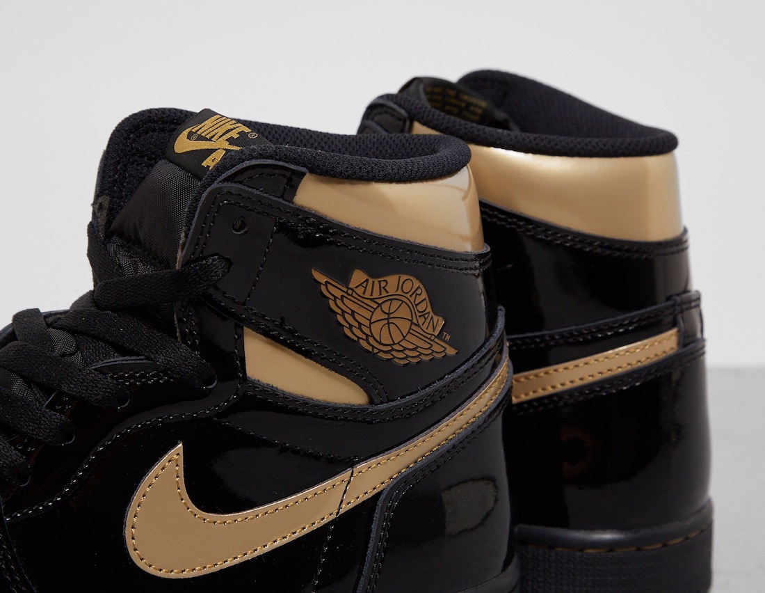 Air Jordan 1 High 'Black/Metallic Gold 