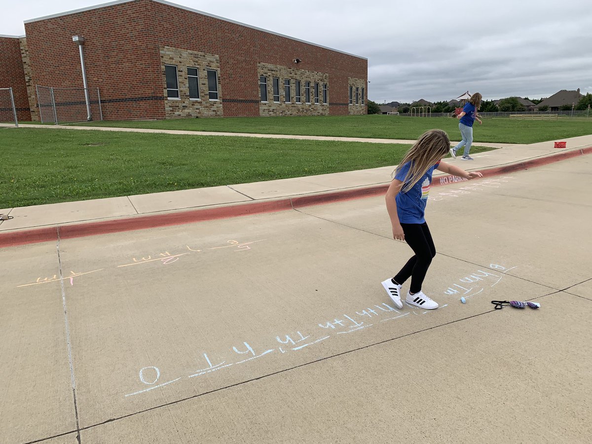 Sara Neill tweet media