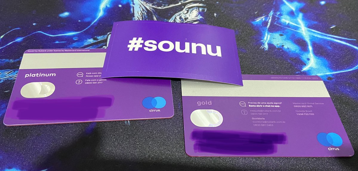 _felipeaom's tweet photo. Recebi meu novo cartão, agora Platinum, só faltou o porta cartão 😔 @nubank #sounu https://t.co/vx4KBje0ZY