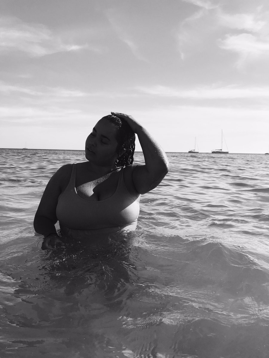 Lucy 💙🌊 tweet media