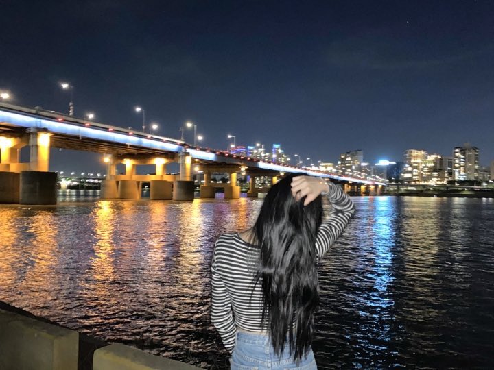 gooeuna's tweet photo. #⃟고뚜니

It's a photo of the night view and the moon! It seems like something that came out like an art, so I keep looking at the weather. After the sun went home, it was the perfect weather with a gentle breeze. https://t.co/gNH1TdntYC