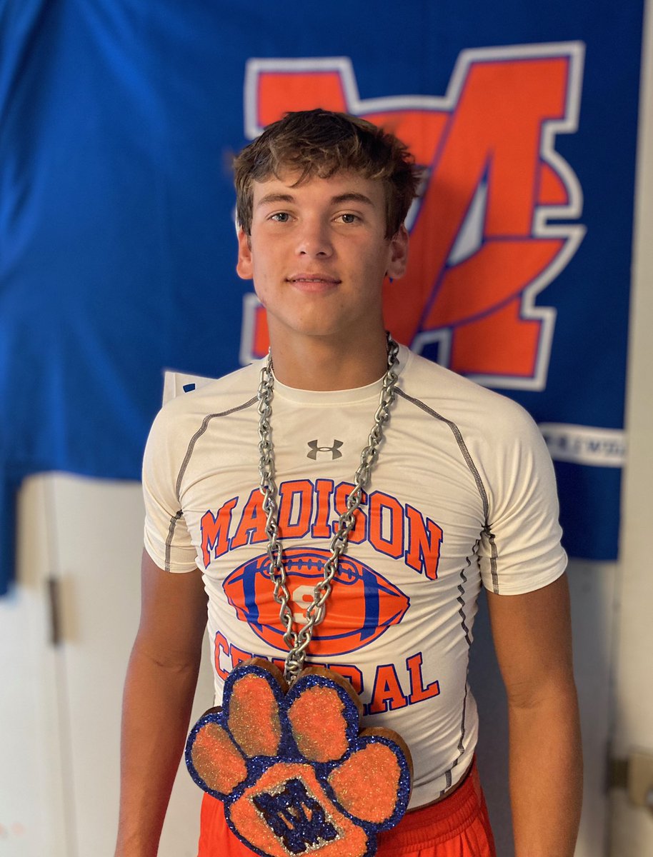 MCJags_Football's tweet photo. #MCTurnOverChain NWR game #4 #9 #22 https://t.co/qWfbUcLTUL