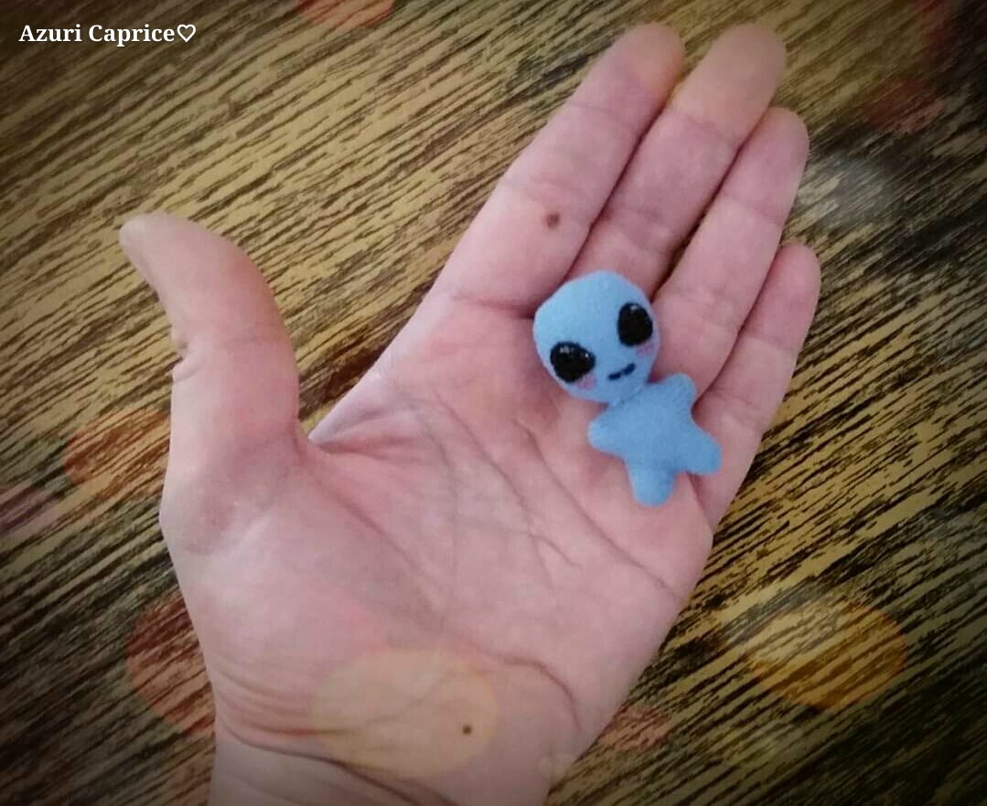 AzuriCaprice's tweet photo. She's Miss Human, my character in #MarioKart. I need make her motorcycle suit. 🏍️
#ClothDoll #Ooak #AlienGray #AzuriCaprice♡ https://t.co/24ElwBzZhZ