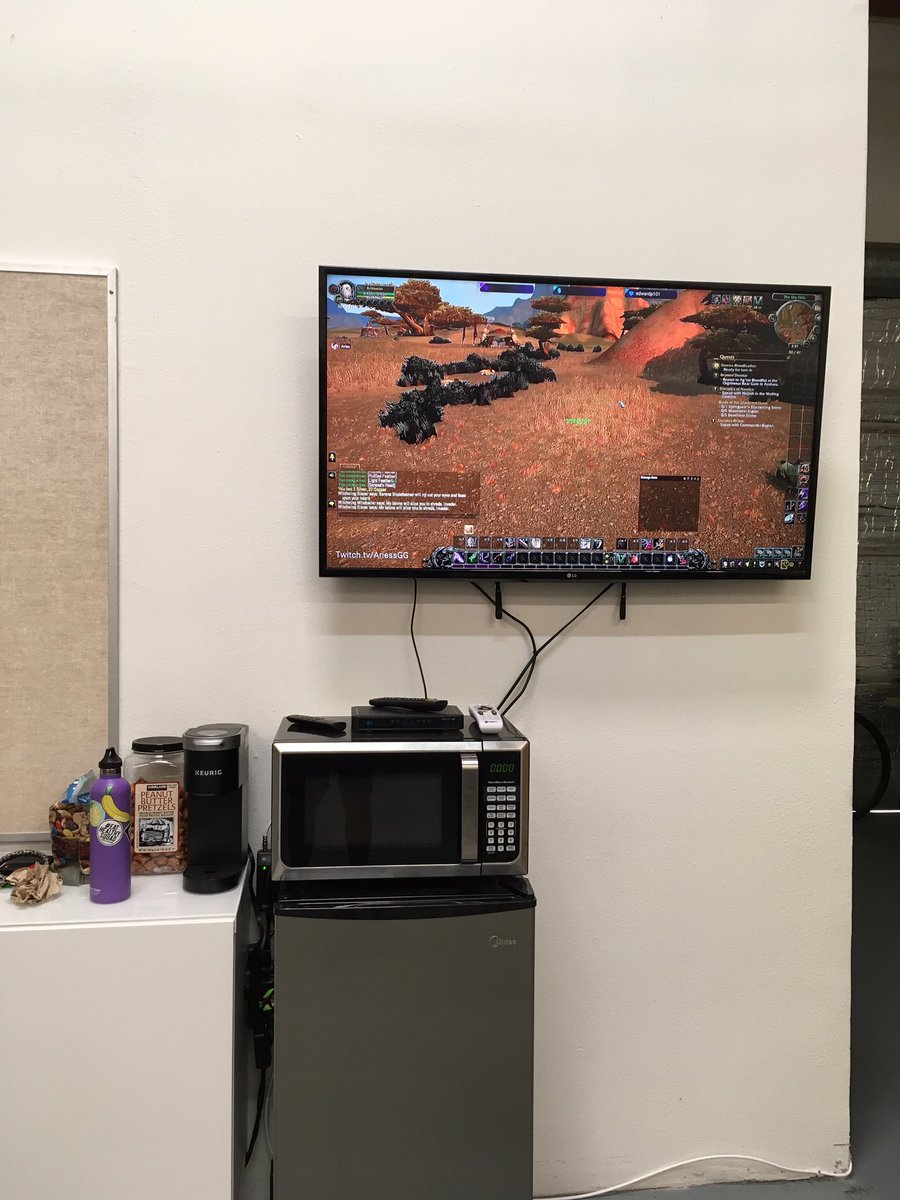 At the shop working while watching my boy <a href="/AriessGG/">.</a> gettin some Valorantin in! Go check him out! #twitch #SupportSmallStreams #SupportSmallStreamers

Twitch.tv/ariessgg