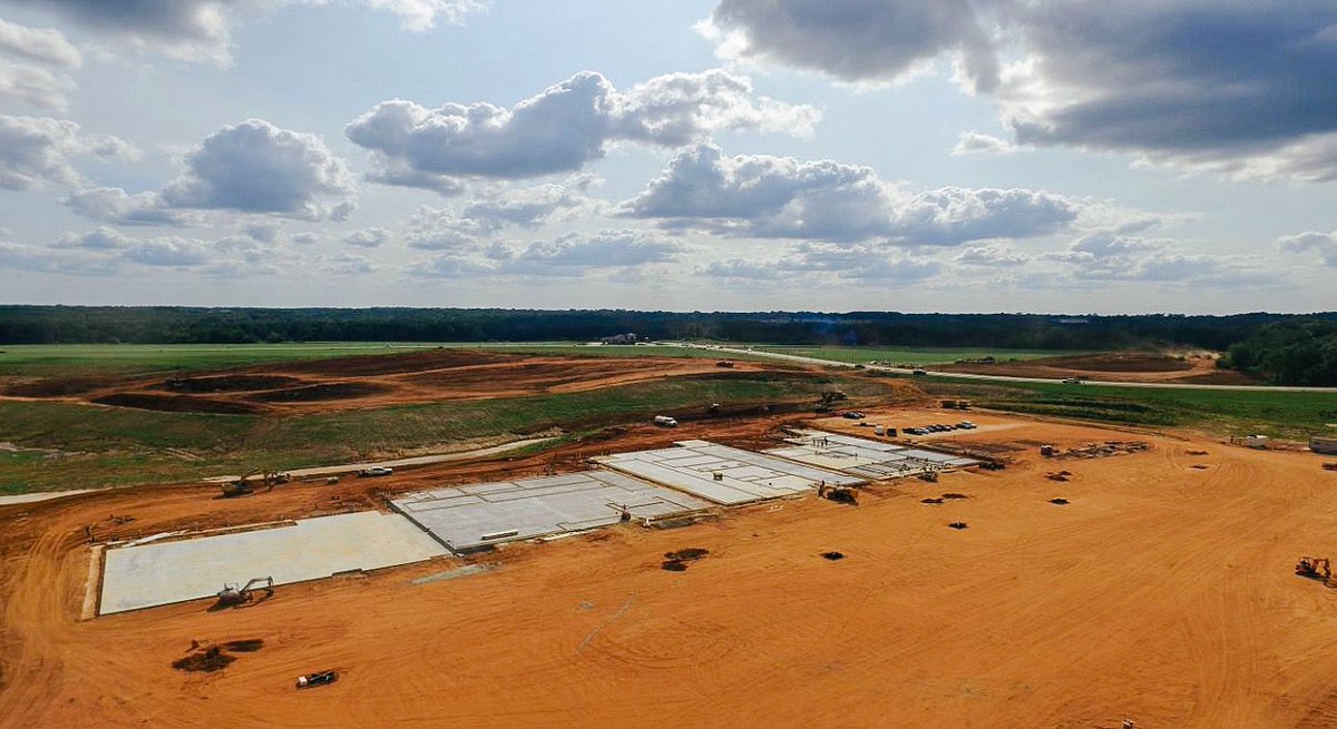 WeKnowDirt's tweet photo. COMING SOON
Trojan Marketplace is coming soon to Troy, AL. Located at 1400 U.S. Highway 231, the 133,470 total SF shopping center will include Hobby Lobby, TJ Maxx, Ross, Five Below, Ulta Beauty, and Rack Room.  
#commercialrealestatedeveloper 
#trojanmarketplace
#shoppingcenters https://t.co/yiVMx5Dvgn