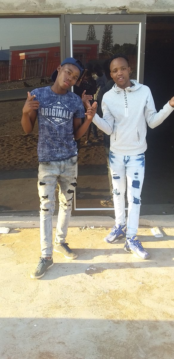 r_offset's tweet image. 