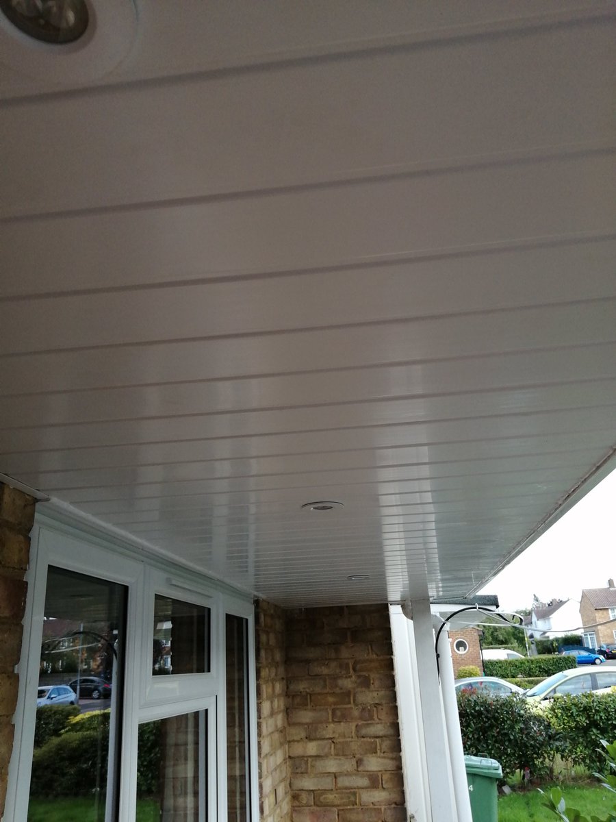 NCRoofinguk1's tweet photo. Fascia, soffit and guttering job completed in Bracknell #ncroofing #ncroofinguk #sandhurstroofer #bracknellroofer #roofingcompany #sandhurst #bracknell #berkshire https://t.co/Rrk38E2c8U
