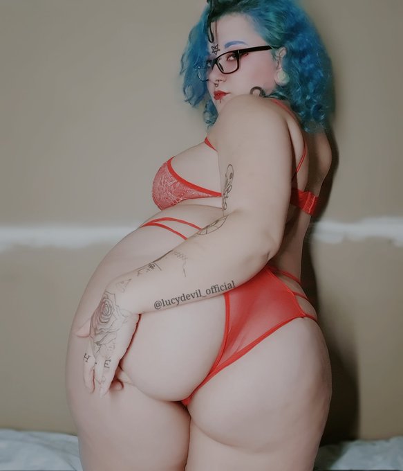 Hey cuties ♡  RT or become a patron if you wanna support me❤  #lewd  #porn #chubbygirl #domsub #booty<a href="/tag/booty"class="tags"><span>#booty</span></a><a href="/tag/porn"class="tags"><span>#porn</span></a><a href="/tag/pornhub"class="tags"><span>#pornhub</span></a><a href="/tag/lewd"class="tags"><span>#lewd</span></a><a href="/tag/chubbygirl"class="tags"><span>#chubbygirl</span></a><a href="/tag/doms"class="tags"><span>#doms</span></a>