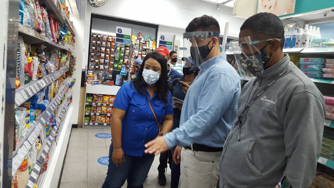sundde_ve's tweet photo. #Sunnde inspeccionó supermercados y farmacias en el Casco Central de Caracas. Lea más: https://t.co/StTPUUQOSl https://t.co/zhRYVQVpSo