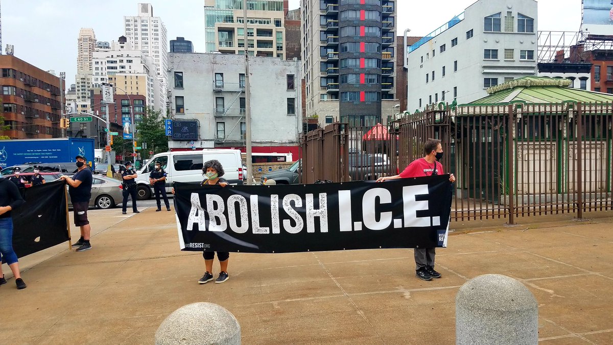 owsspawg's tweet photo. .@APEastRegion .@riseandresistny Free All Immigrants Held By ICE and Border Patrol Now! Rise and Resist
#RAR #OccupyICE #immigrant https://t.co/0EWQgr7LzX