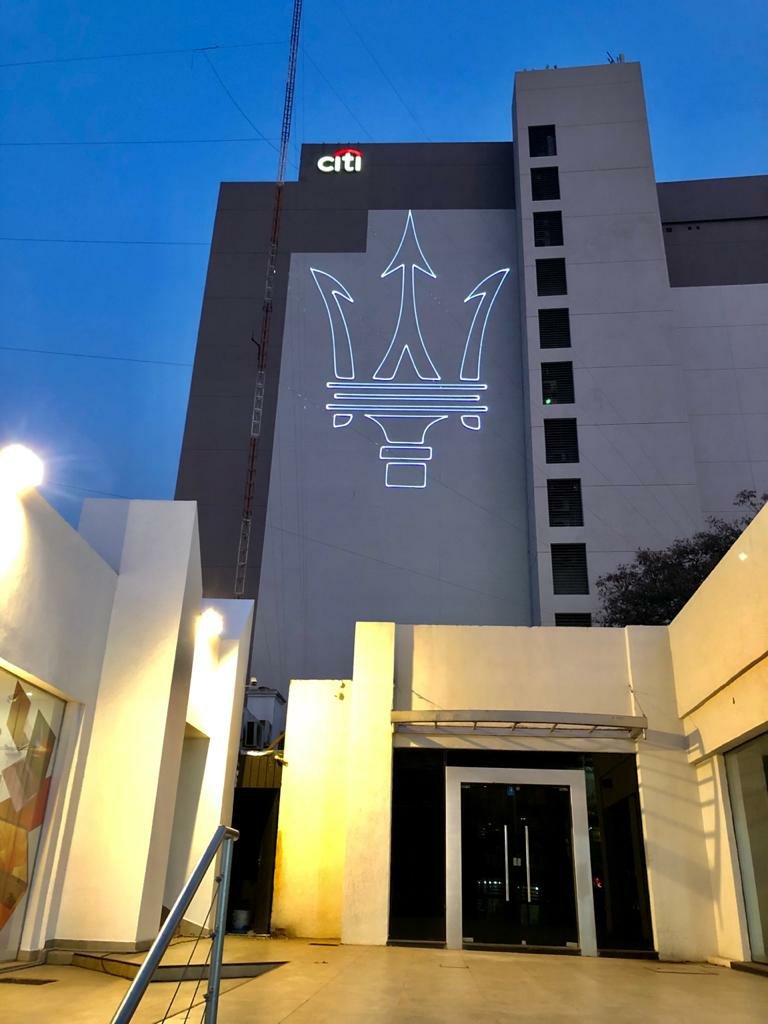 lightshowmx's tweet photo. @Maserati_HQ @MaseratiMexico @MexicoMaserati #maserati #paraguay #piromercosur #lightshowmx #laser #lasershow https://t.co/oIwWQqGDbJ