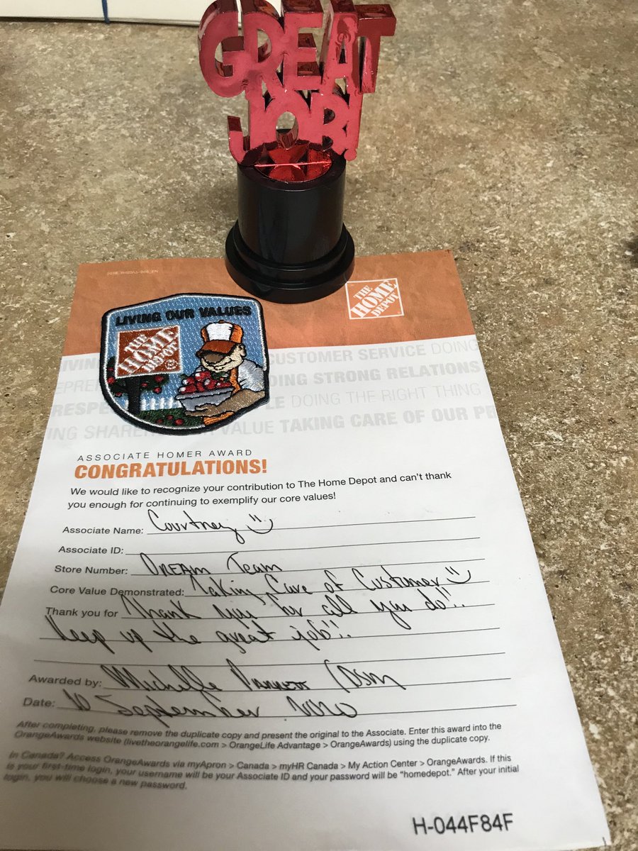 A BIG Thank You Courtney our of 6946 Dream Team!  She has been not only the SDS but also filling in as COS!  How proud of you am I!
Keep it up!
Fearless D327 is in the house!!!