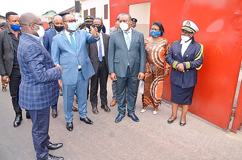 DonatBagula's tweet photo. Ai accompagne ce 10 sept min Transports @DMazenga pour lancement controle identification et inspection des ports prives en RDC #transportsRDC @DBagula https://t.co/6238S2jnQN