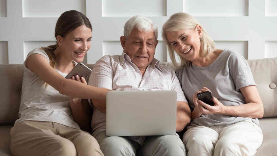 6 Steps to Take When Your Parents Need Assisted Living buff.ly/2ZmG2oM #assistedliving #eldercare