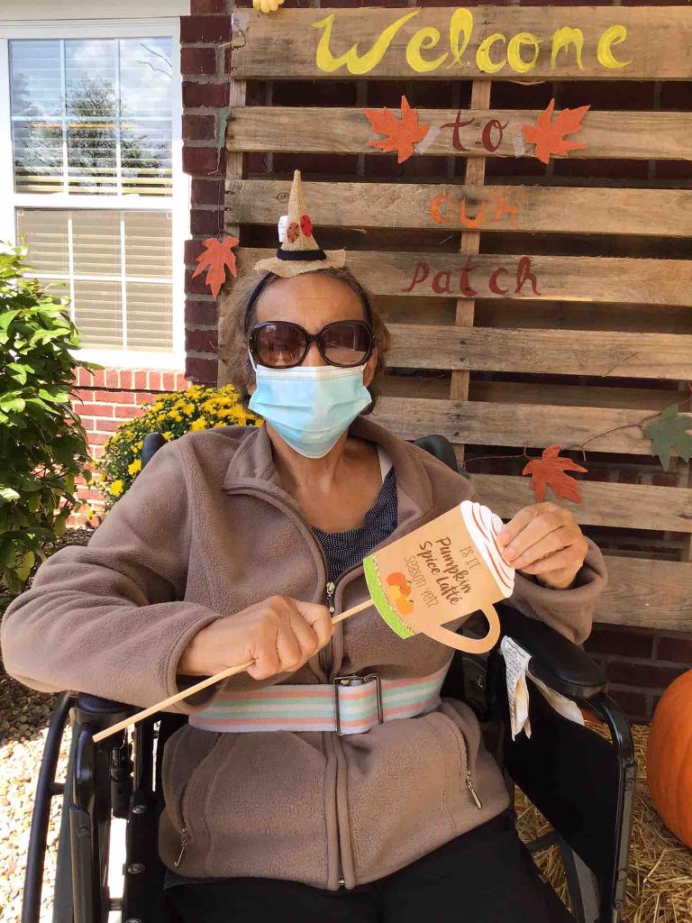 OaksBethesda's tweet photo. This year the pumpkin patch came to us! We had so much fun during our fall retreat! @TrilogyLiving #trilogyliving #fallretreat https://t.co/ZiCtnsz6k9