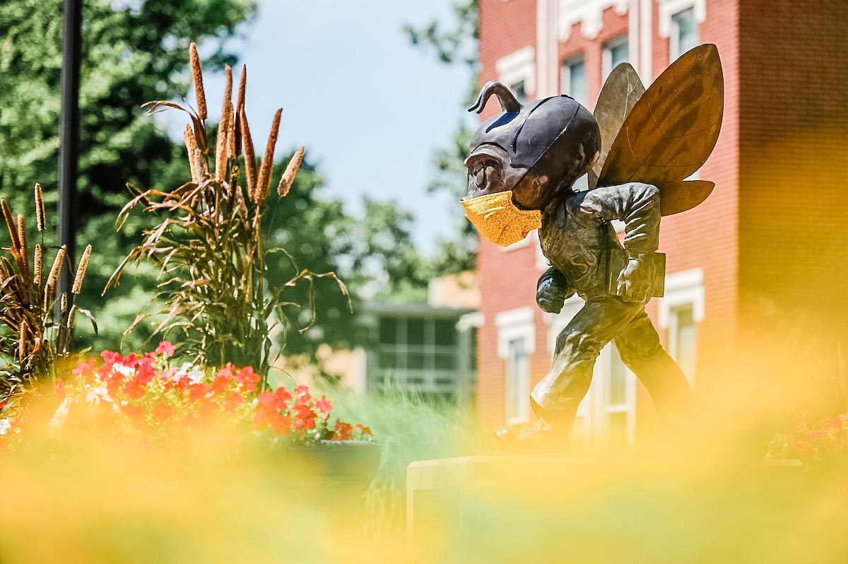 IT'S ALMOST FRIDAY!! We encourage you to show off your #HornetPride tomorrow, and EVERY Friday, by wearing your black and gold. #StingersUp! 😎 💛 🖤