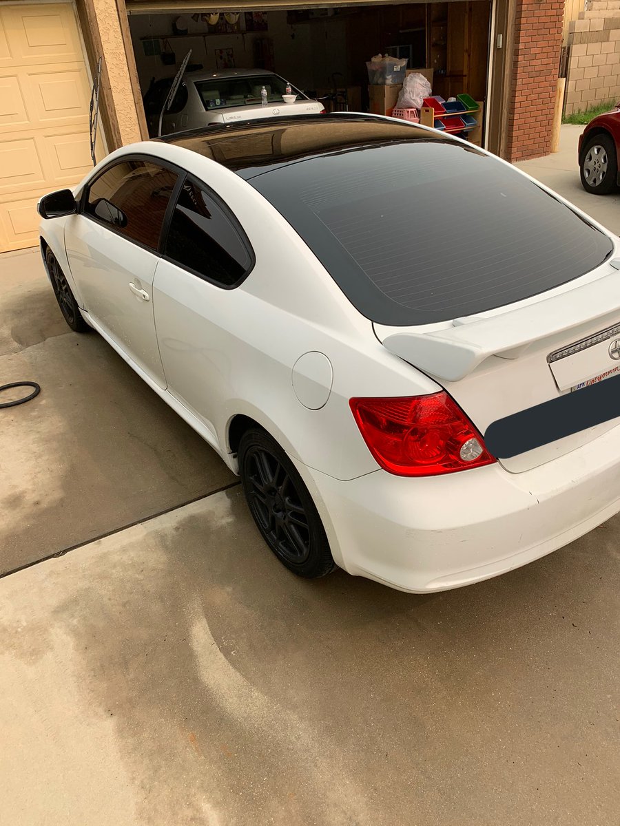 BoardsReturn's tweet image. First car😍 2 door full sun roof 💪🏽 y’all fw it ?