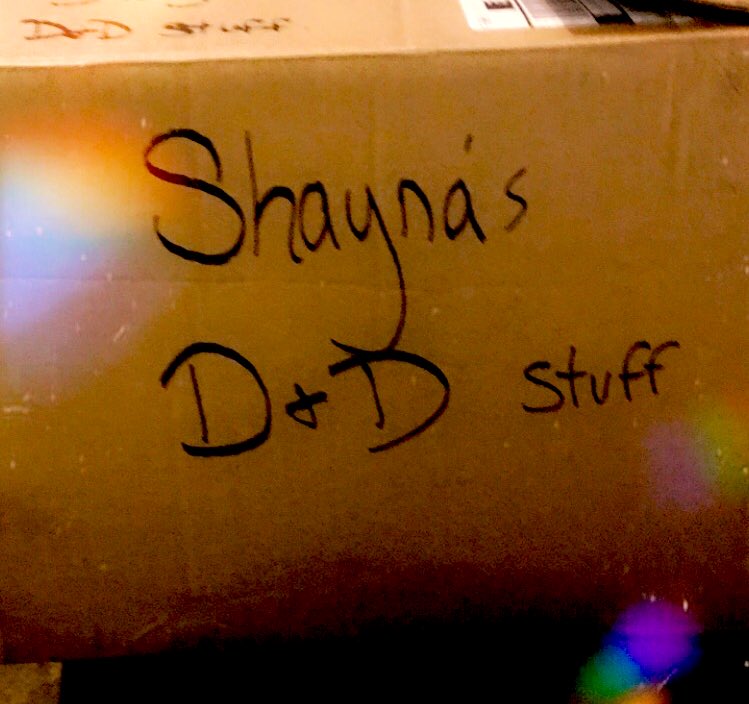 Secluded_Artist's tweet photo. First box is packed... valuable items first right? #finallymoving https://t.co/8KThViUaQ4