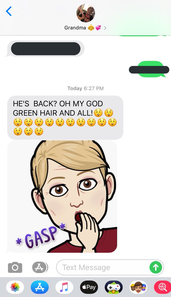 WhiteSweaterAws's tweet photo. I CANT STOP LAUGHING I JUST LEFT TARGET TO SEE MY GRANDMA TEXTED ME THIS HEBDNKF HELP #AWSTENISBACK https://t.co/Z6KUMRSIaV