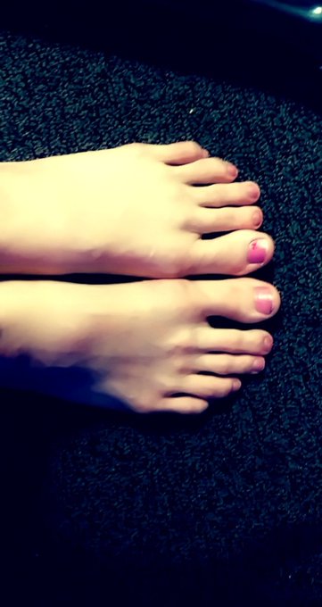Feetsies! #fetish #footfetısh #longtoes https://t.co/9WAZy8zMOF<a href="/tag/fetish"class="tags">#fetish</a><a href="/tag/footfet%C4%B1sh"class="tags">#footfetısh</a><a href="/tag/longtoes"class="tags">#longtoes</a>