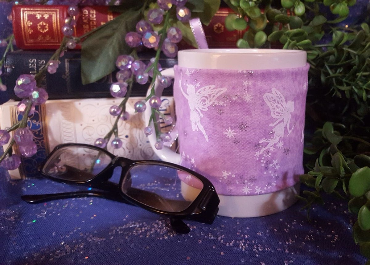 All the #magic of the #fairies with all the sweetness of #icing...
#Icing #Scented #MugHugger- Purple #Sparkly #Fairies- #Aromatherapy #MugCozy #MugWrap etsy.me/3hrq7Md

#tea #morningcuppa #handmadehour #womeninbizhour #inbizhour #CoffeeLover #hotchocolate #aromatherapy