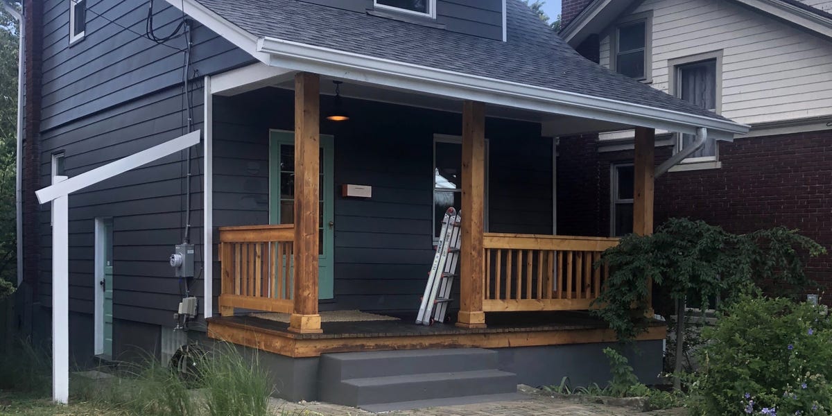 StudentLoansAdv's tweet photo. I bought my first home this month, and there were 5 things that surprised me about getting a mortgage - Business Insider https://t.co/1LxEysfYMu https://t.co/VvQDkUIQPD