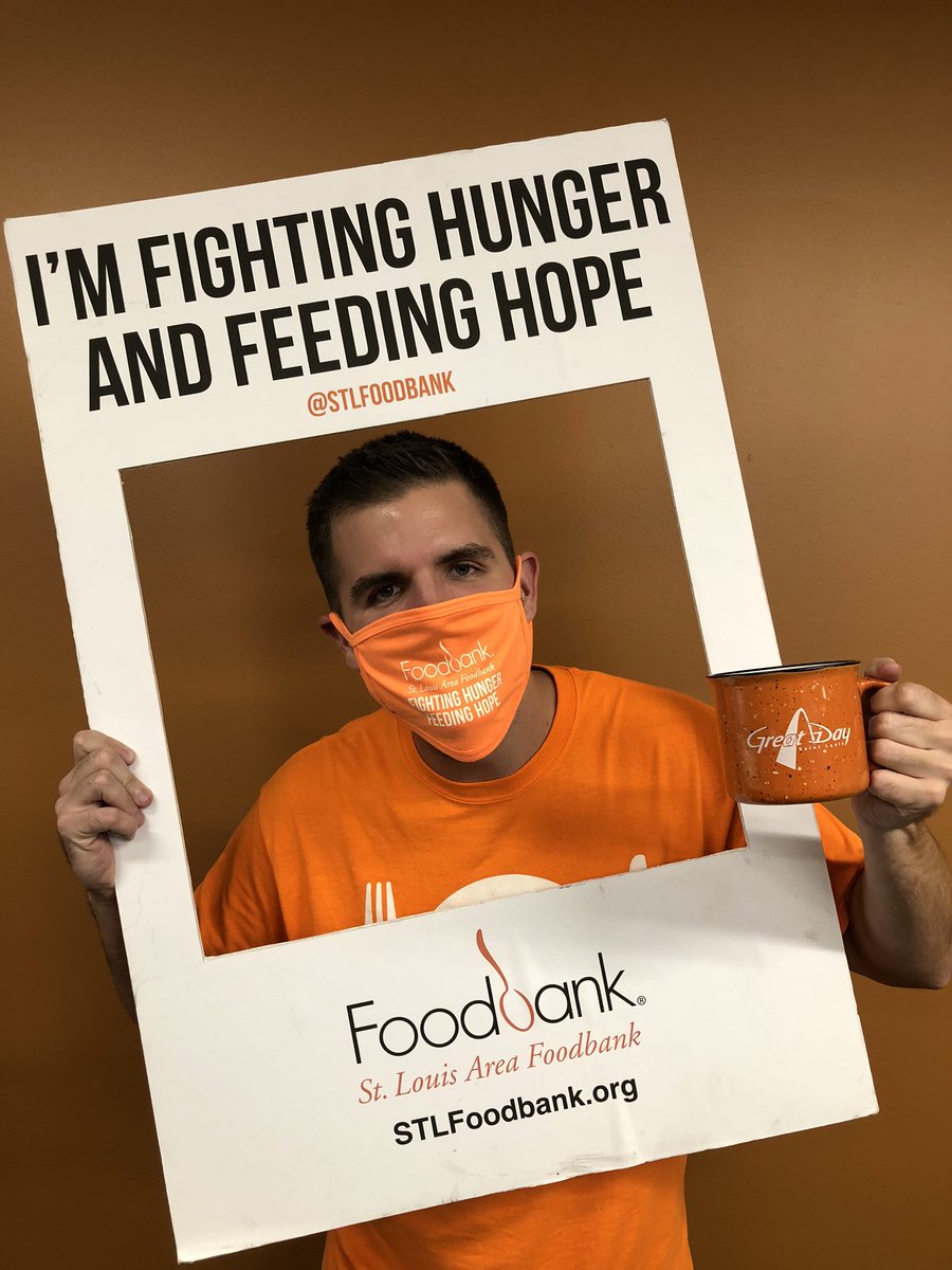 dmay440's tweet photo. Due to the pandemic, the need for food assistance has increased 43% in the #STL region. I wear orange for #HungerActionDay to advocate for our most vulnerable neighbors and support the @STLFoodbank’s mission. Thank you to all our hunger heroes! https://t.co/zqgzNMpGXl