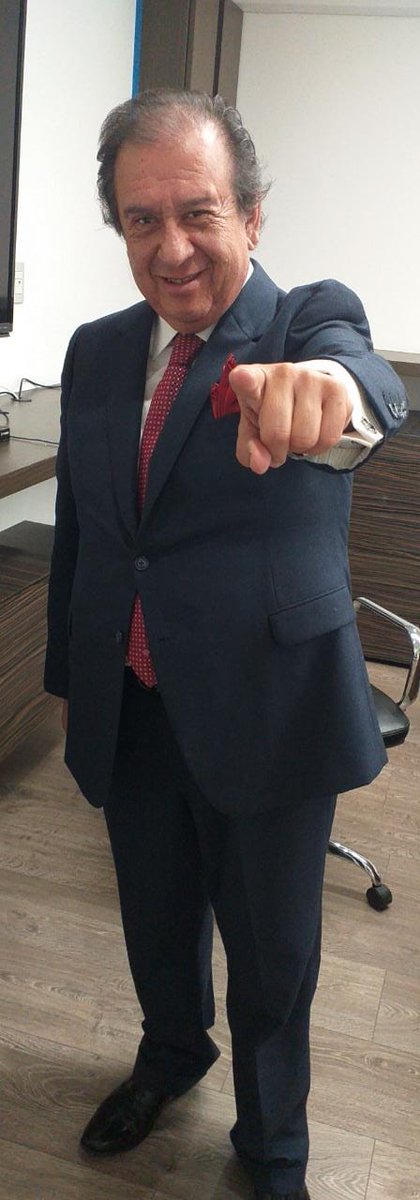FactorRadioPue's tweet photo. Entregamos la 105 #DESPENSACENTRALERA a nuestro #FanDestacado MANUEL ZENTENO FELICIDADES,#SEGUIMOSCRECIENDO Gracias a @antonioriveradl Presidente de #APCA @OficialEspiral @polodelara @SarahiiMunoz @ElviraGaytanCo1 @ZaraFlores18 @Puebla1Noticias @patycas53927347 @juanita1875 https://t.co/nuhdiLv299
